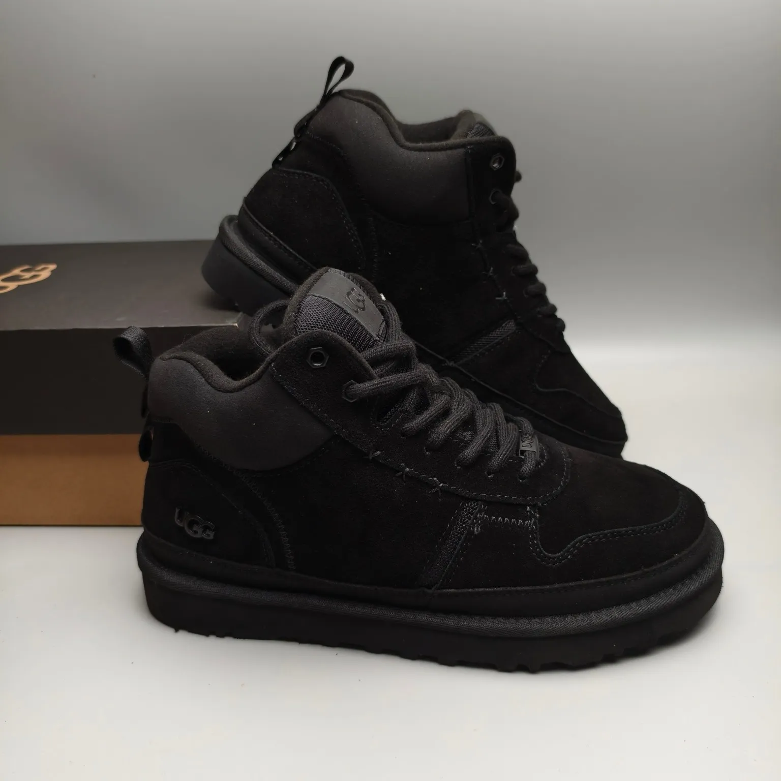 💰600 UGG sheepskin all-in-one snow boots 4054 lace-up sports and casual boots Color: Maroon Black Size: 39-45